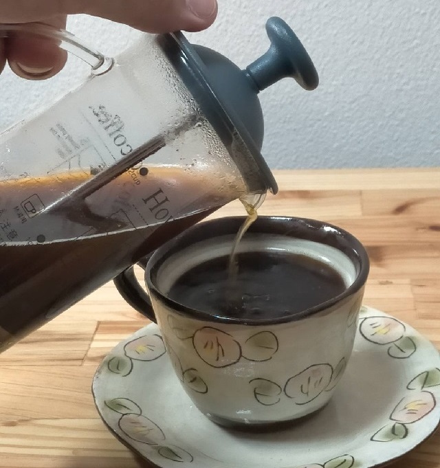 カップに注いで完成です!