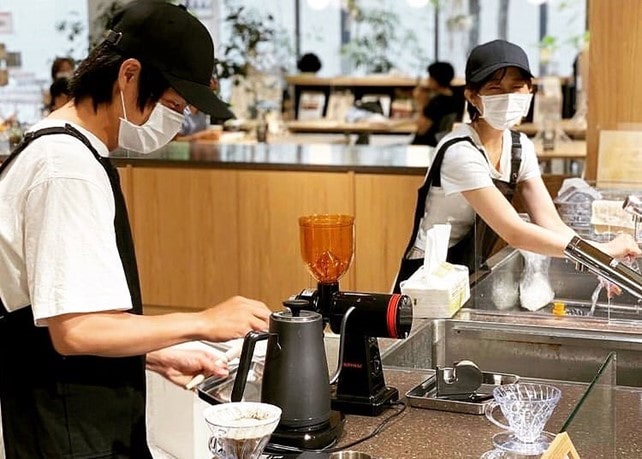 横浜・黄金町のシェアキッチンで、コーヒーとお菓子の販売をスタート