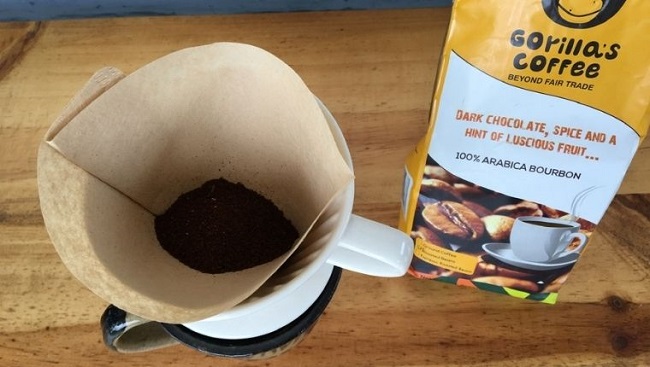 コーヒー粉を入れる